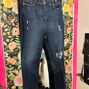 NWT Old Navy Distressed Rockstar Super Skinny Extra High Rise Jeans